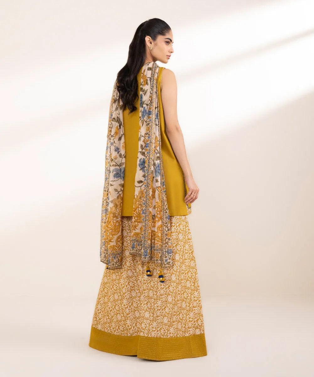 gulbahar_dhanak_3Pc_Winter_ladies_collection_zaroonfashion_6