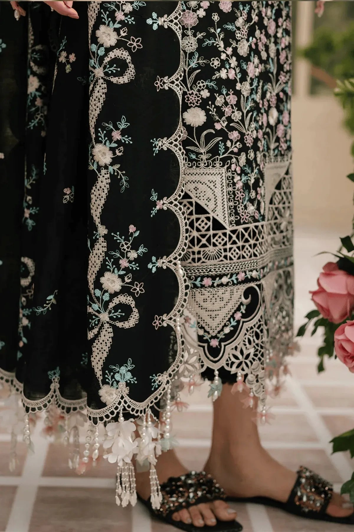 saba_dhanak_3Pc_Winter_ladies_collection_zaroonfashion_4