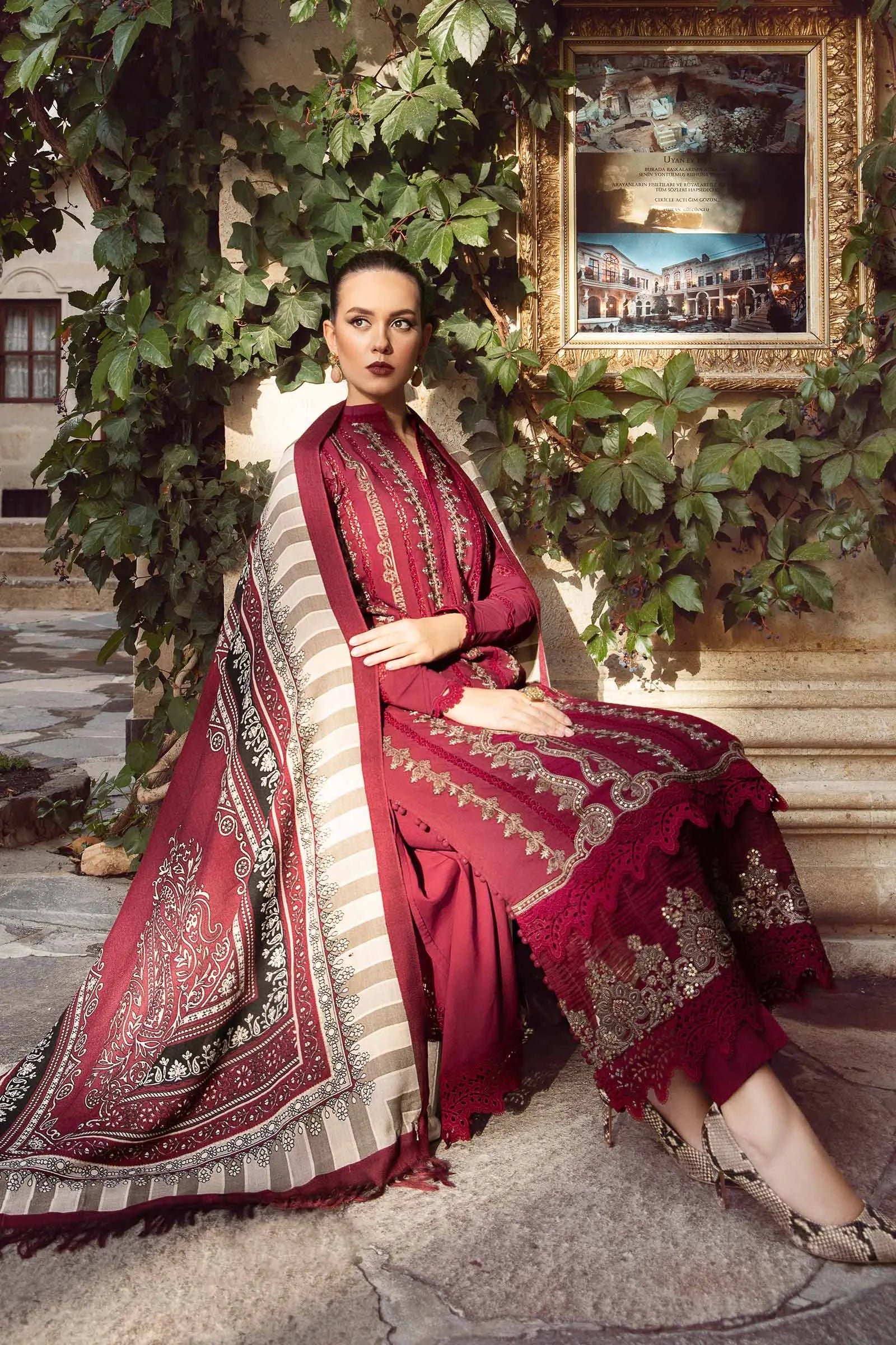 nilofer_dhanak_3Pc_Winter_ladies_collection_zaroonfashion_2